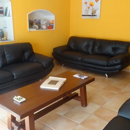 Couette-café Les Glycines 3*